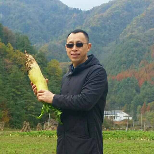 墨迹男的第一张照片--云霄相亲网
