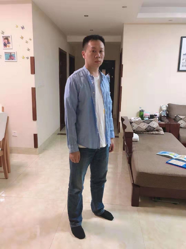 以勒的第一张照片--云霄相亲网