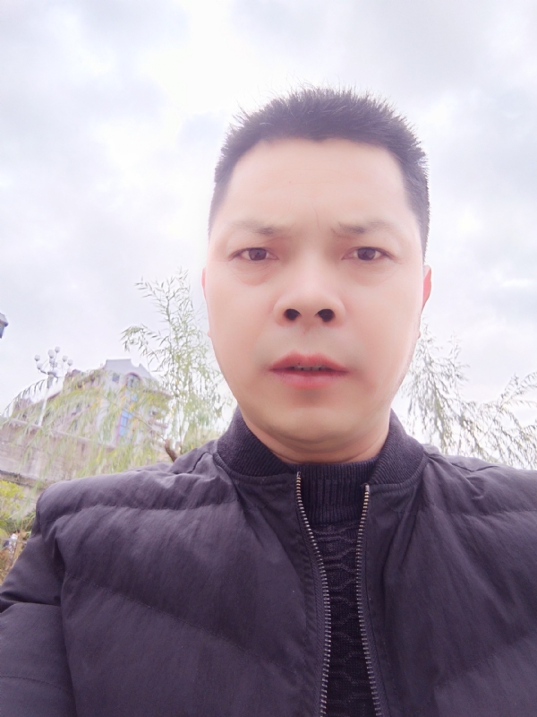 随缘的第一张照片--云霄相亲网