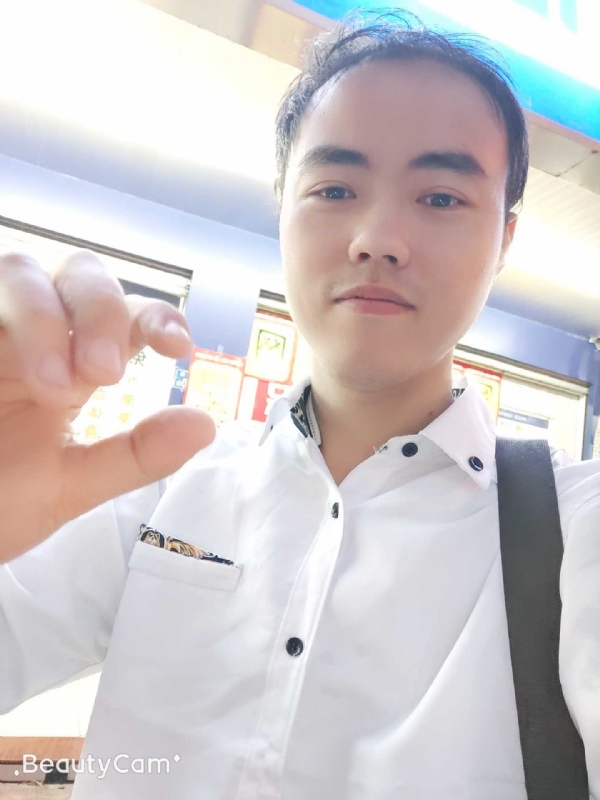 开心就好的第一张照片--云霄相亲网