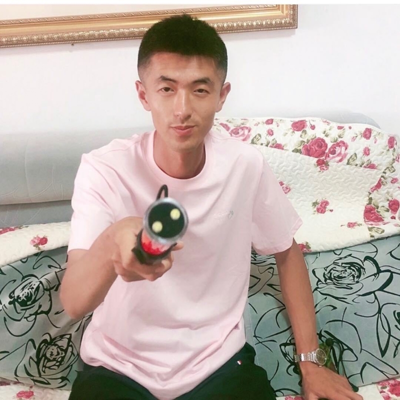 转身留下孤独的她的第一张照片--云霄相亲网