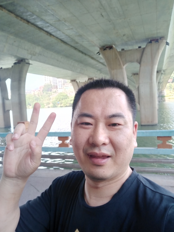 上人的第一张照片--云霄相亲网