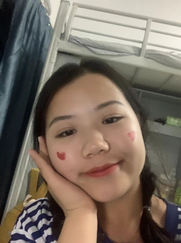 轻轻的一片云的第一张照片--云霄相亲网