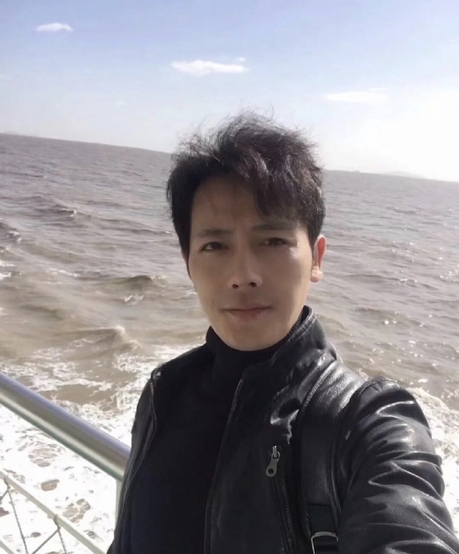 疯狂的小鱼的第一张照片--云霄相亲网