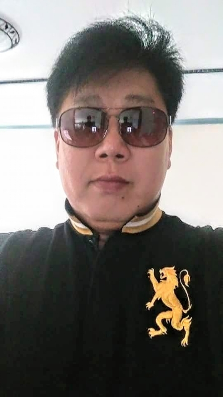 含笑半步癲的第一张照片--云霄相亲网