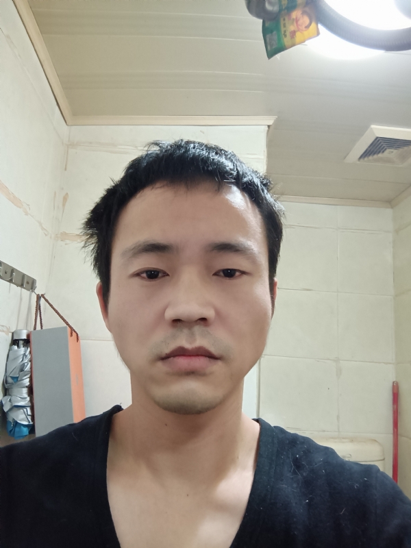 守望天空的第一张照片--云霄相亲网