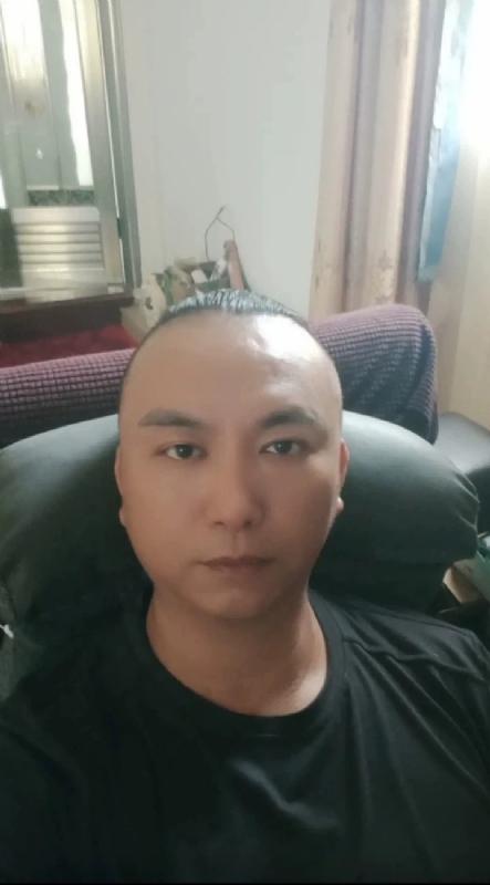施逸森的第一张照片--云霄相亲网