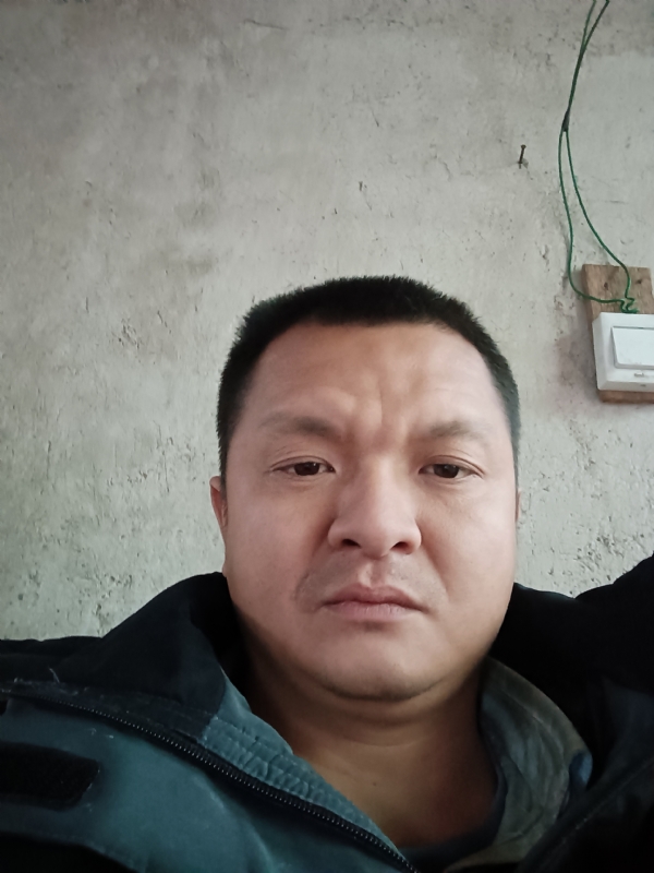 兰成龙的第二张照片--云霄相亲网